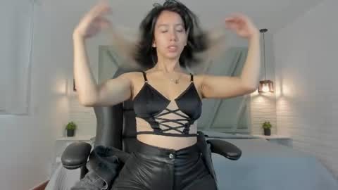 Serene online show from 07/14/26, 01:28