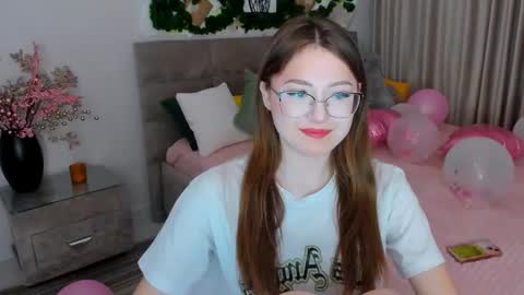 Ophelia online show from 02/25/25, 04:10