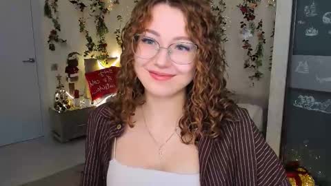 Ophelia online show from 12/14/25, 10:09