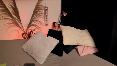 Serenity online show from 10/09/25, 03:37