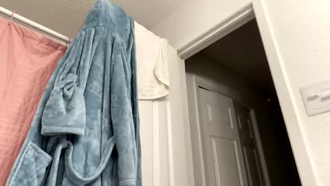 serenityroseee online show from 04/12/26, 03:06