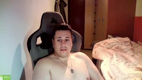 Snapshot of sergio95n chatting on 11/07/25, 06:19 Pollos online show from 11/07/25, 06:19