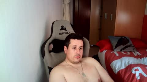 Snapshot of sergio95n chatting on 02/23/26, 04:04 Pollos online show from 02/23/26, 04:04