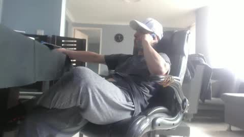 hetero serio discreto online show from 02/14/25, 05:25