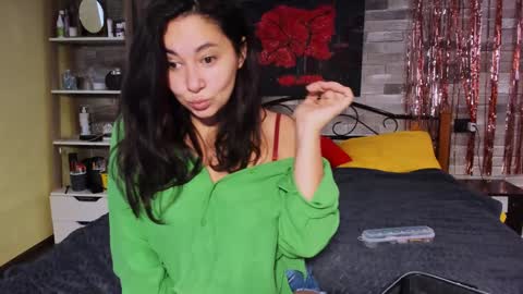 VIOLA online show from 12/03/24, 06:26