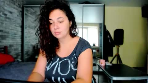 VIOLA online show from 10/07/25, 05:15