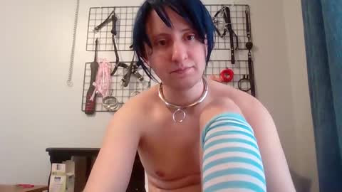 Servile Sarah online show from 02/11/25, 09:56