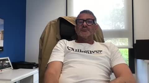 sesamechris92 online show from 05/20/26, 04:35