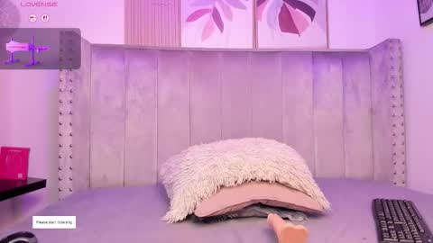 Danna  online show from 02/15/26, 07:51