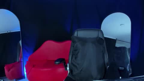 LUCERO online show from 11/26/25, 02:45