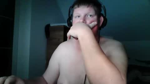 Snapshot of setcuna chatting on 11/22/25, 09:14 setcuna online show from 11/22/25, 09:14