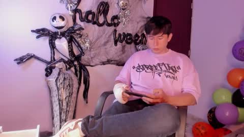 Snapshot of setsuna_10 chatting on 10/15/25, 01:39 david online show from 10/15/25, 01:39