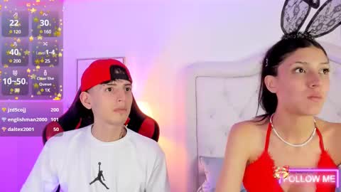 sett_and_gwen online show from 12/28/24, 06:17