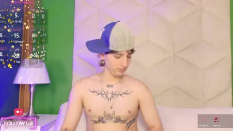 sett_and_gwen online show from 05/26/26, 04:19