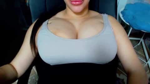 seu_cute online show from 02/25/25, 05:04