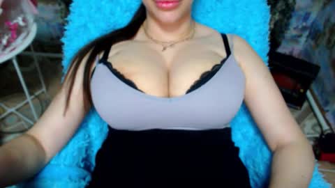 seu_cute online show from 12/16/25, 03:17