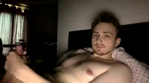 seven20yrs online show from 04/29/26, 10:52
