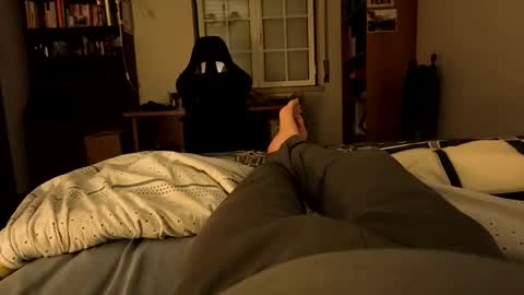 sevenorder online show from 12/15/25, 12:37