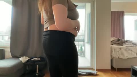 Snapshot of sex6mmm chatting on 02/21/25, 01:11 sex6mmm online show from 02/21/25, 01:11