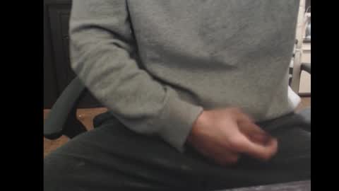 Snapshot of sexandsexy1999 chatting on 09/30/25, 12:04 Daniel Taylor online show from 09/30/25, 12:04