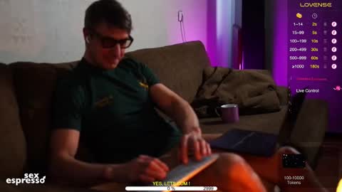 Snapshot of sexespresso chatting on 11/15/25, 01:18 Thank you for Birthday Wishes online show from 11/15/25, 01:18