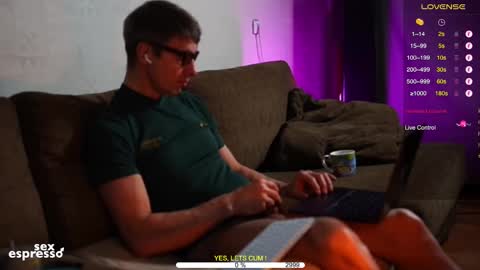 Snapshot of sexespresso chatting on 11/21/25, 03:22 Thank you for Birthday Wishes online show from 11/21/25, 03:22