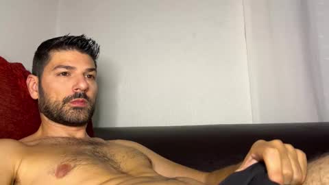 Snapshot of sexfriendch chatting on 10/16/25, 07:20 Lucenzo online show from 10/16/25, 07:20