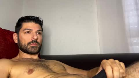 Snapshot of sexfriendch chatting on 11/03/25, 02:07 Lucenzo online show from 11/03/25, 02:07