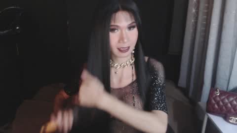 nicole online show from 12/12/24, 08:03