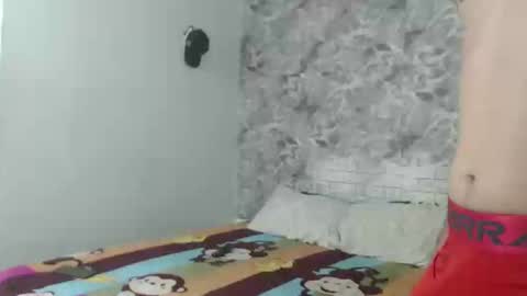 Snapshot of sexincompany chatting on 01/07/25, 11:35 monserat y thony online show from 01/07/25, 11:35