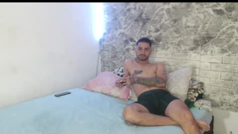 Snapshot of sexincompany chatting on 02/10/25, 05:58 monserat y thony online show from 02/10/25, 05:58