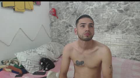 Snapshot of sexincompany chatting on 03/05/25, 12:27 monserat y thony online show from 03/05/25, 12:27