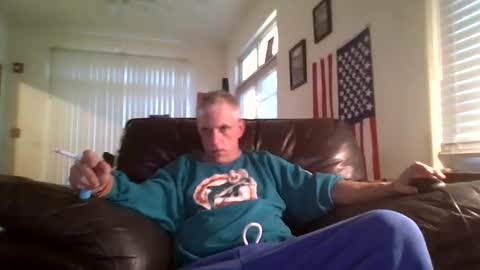 Snapshot of sexisgood0 chatting on 04/19/26, 12:04 sexisgood0 online show from 04/19/26, 12:04