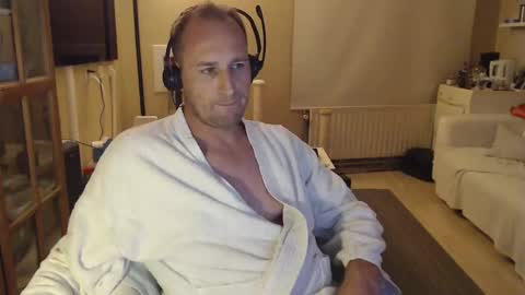 Snapshot of sexlobo1 chatting on 01/14/25, 02:29 Sexlobo online show from 01/14/25, 02:29