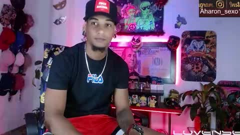 Snapshot of sexo_aharon chatting on 02/15/26, 04:53 Aharon ravelo online show from 02/15/26, 04:53