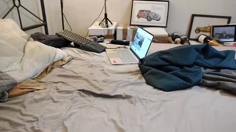 sexobject001 online show from 10/24/25, 08:44