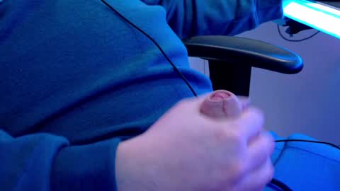 Snapshot of sexonme1982 chatting on 01/12/25, 02:03 Masturbateforyou online show from 01/12/25, 02:03