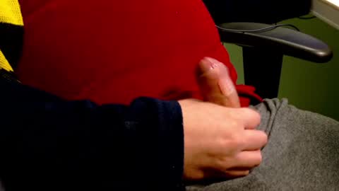 Snapshot of sexonme1982 chatting on 02/08/25, 02:04 Masturbateforyou online show from 02/08/25, 02:04