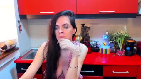 sexqueen1111 online show from 02/09/25, 10:00