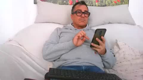 Sexurbation online show from 12/25/24, 12:05