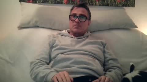 Snapshot of sexurbation chatting on 01/05/25, 08:31 Sexurbation online show from 01/05/25, 08:31