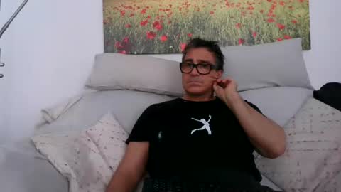 Snapshot of sexurbation chatting on 02/02/25, 12:35 Sexurbation online show from 02/02/25, 12:35