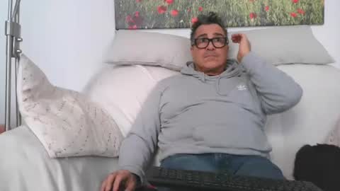 Snapshot of sexurbation chatting on 03/09/25, 01:37 Sexurbation online show from 03/09/25, 01:37