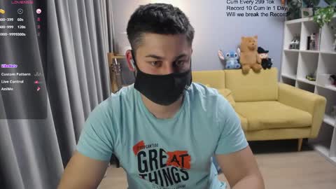 Snapshot of sexxxdickbig chatting on 04/18/26, 08:53 Tommy online show from 04/18/26, 08:53