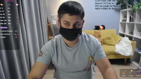 Snapshot of sexxxdickbig chatting on 04/30/26, 08:26 Tommy online show from 04/30/26, 08:26