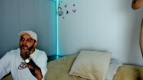 Snapshot of sexxxmaffia69 chatting on 02/26/25, 03:32 David y Sammy online show from 02/26/25, 03:32