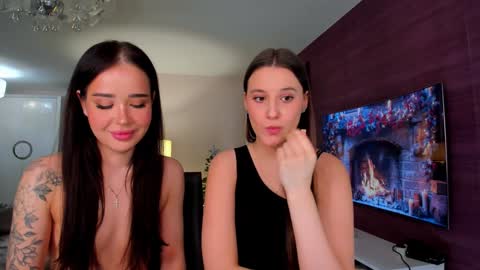 Hannah Monica Annie Andrea Eva Lina online show from 12/13/25, 07:53