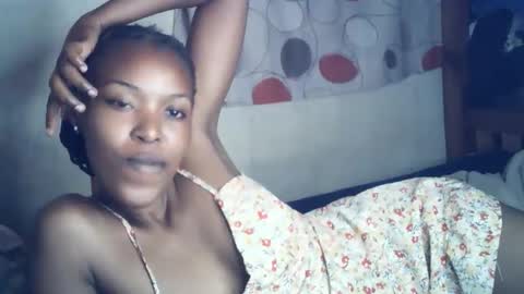 sexxy_curvy23 online show from 01/15/26, 07:02