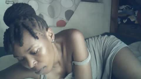 sexxy_curvy23 online show from 02/18/26, 06:26