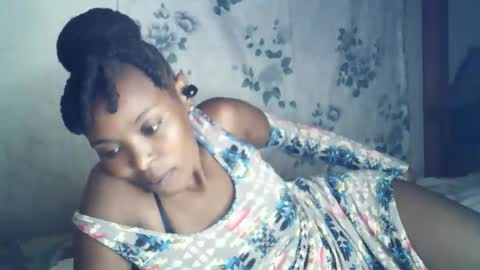 sexxy_curvy23 online show from 02/24/26, 08:07